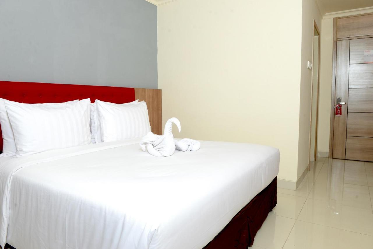 Moritz Hotel Rsab Harapan Kita Jacarta Exterior foto